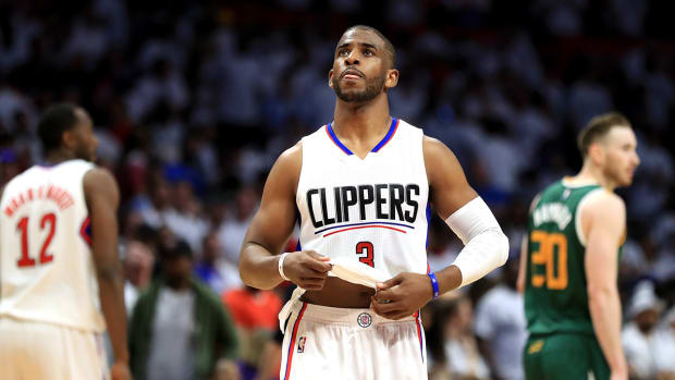 chris_paul_out_.jpg